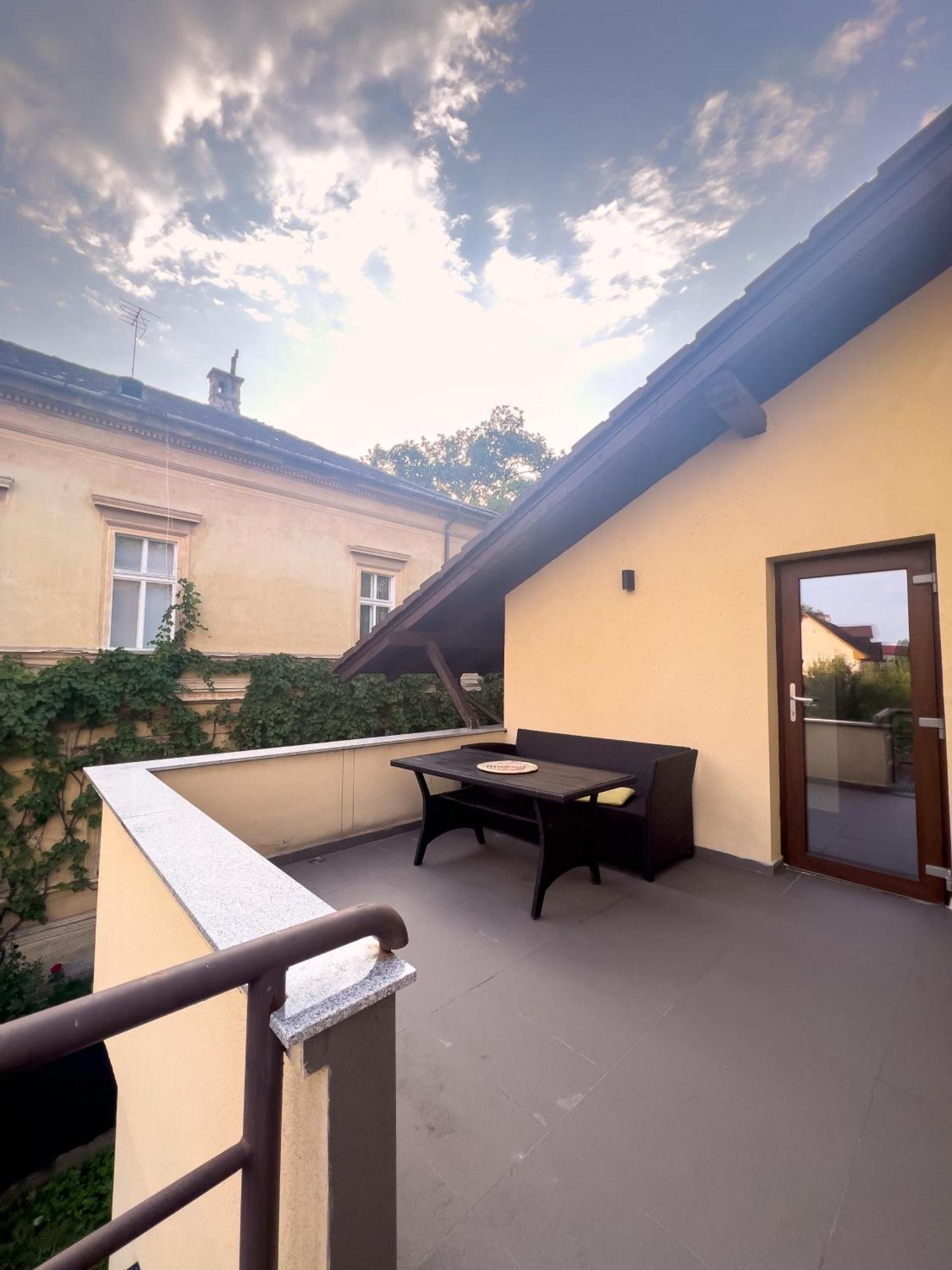 Kesletz House Hotel Nagyszeben Kültér fotó